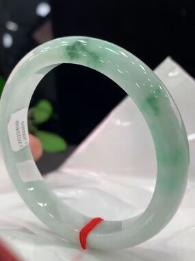 Burmese Untreated Floating Green Jadeite Bangle Bracelet Cerified 57/58mm